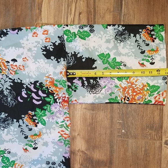 Elegant Silky Kimono Robe  Old Hollywood Glam - Picture 6 of 7